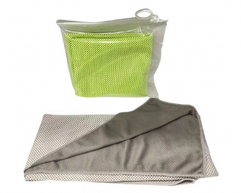 Outdoor cooling towel